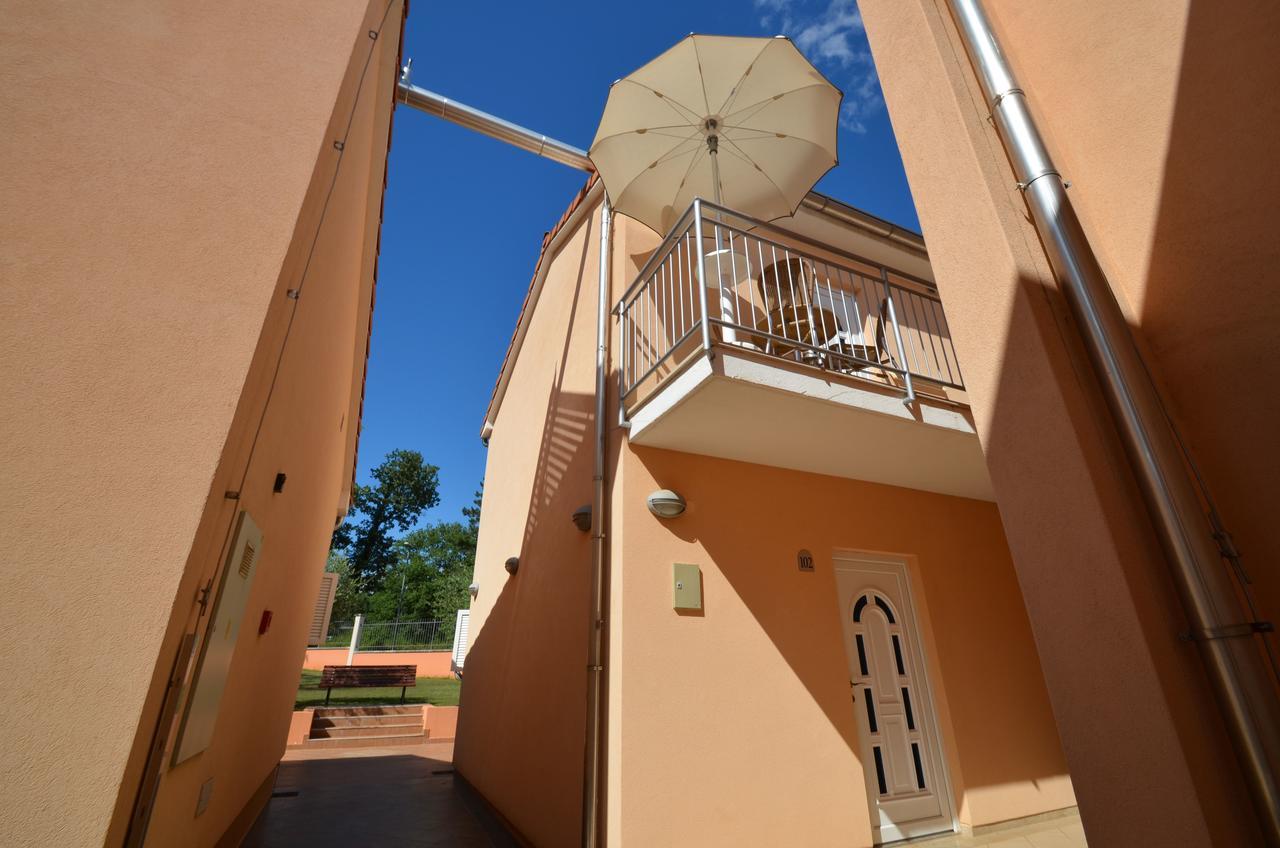 Apartments Materada Residence Porec Bagian luar foto